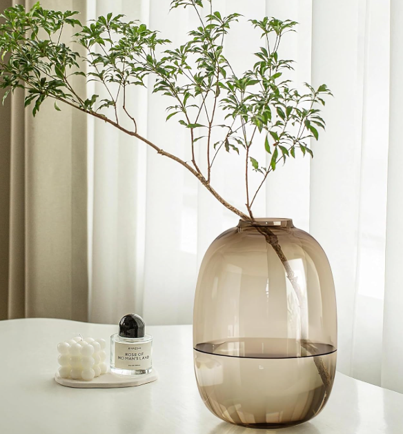 Brown Glass Vase – Modern Floral Decor